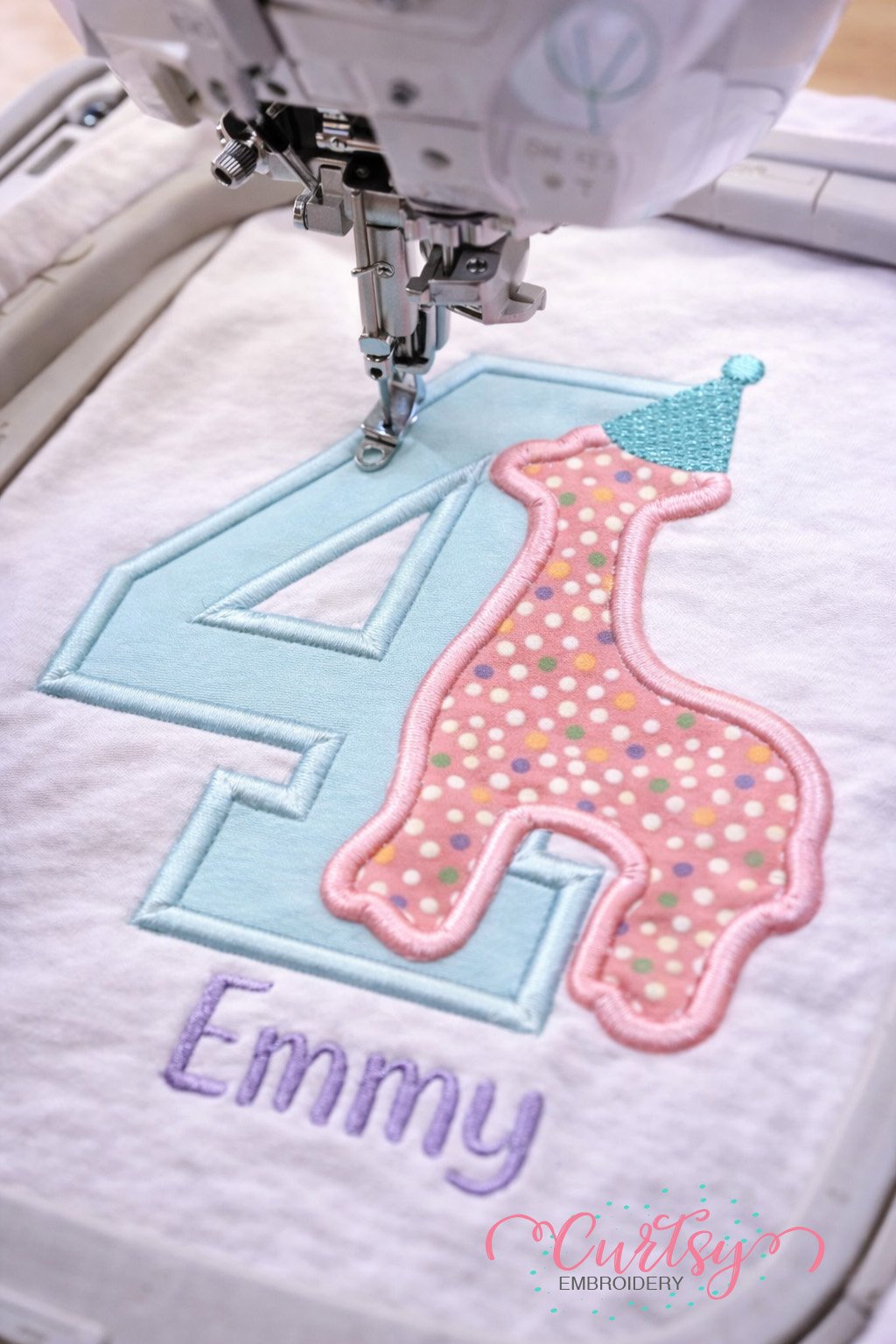 4th Birthday Animal Cracker Applique Design Logo 1