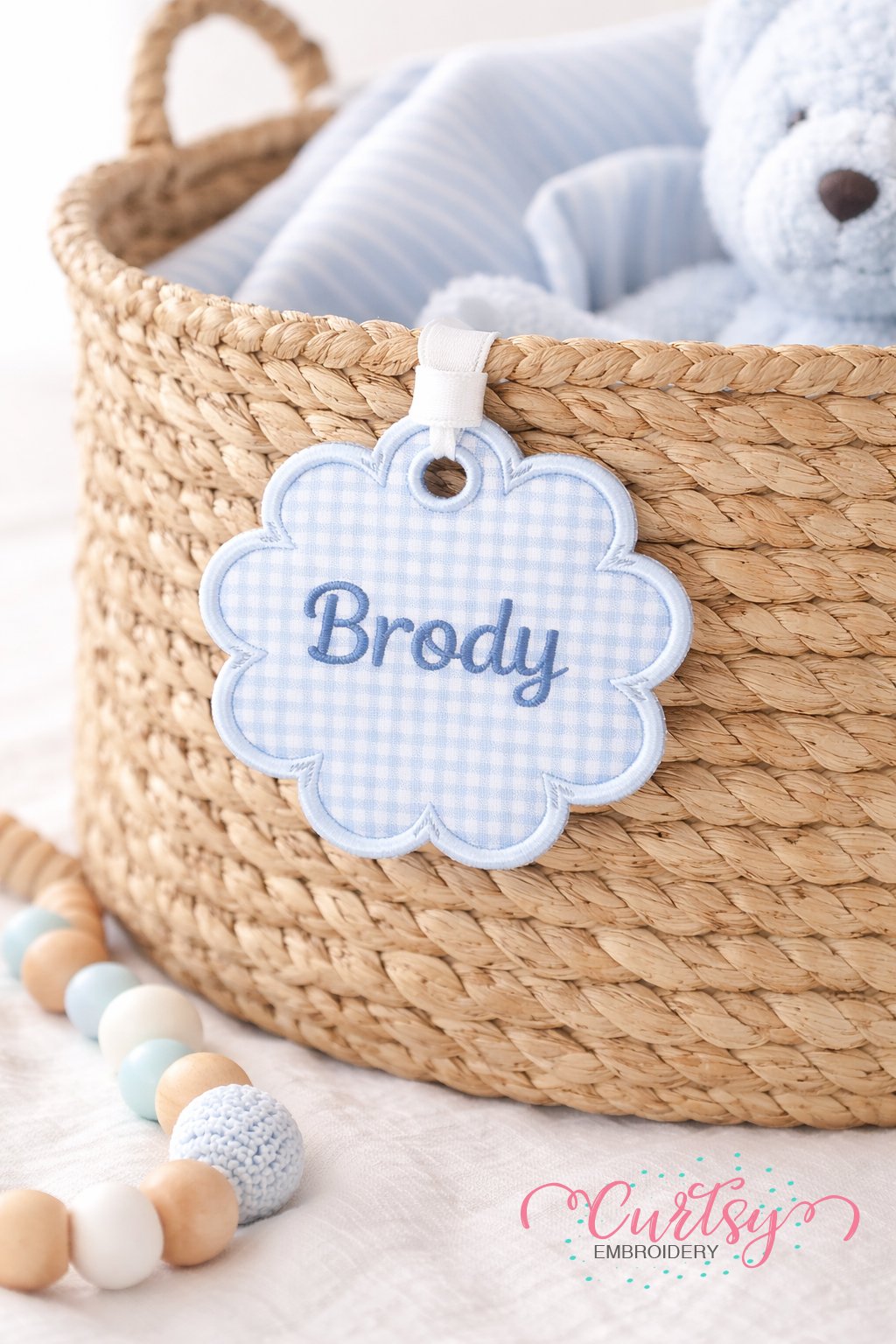 Scallop Circle Tag Applique Design Logo 3