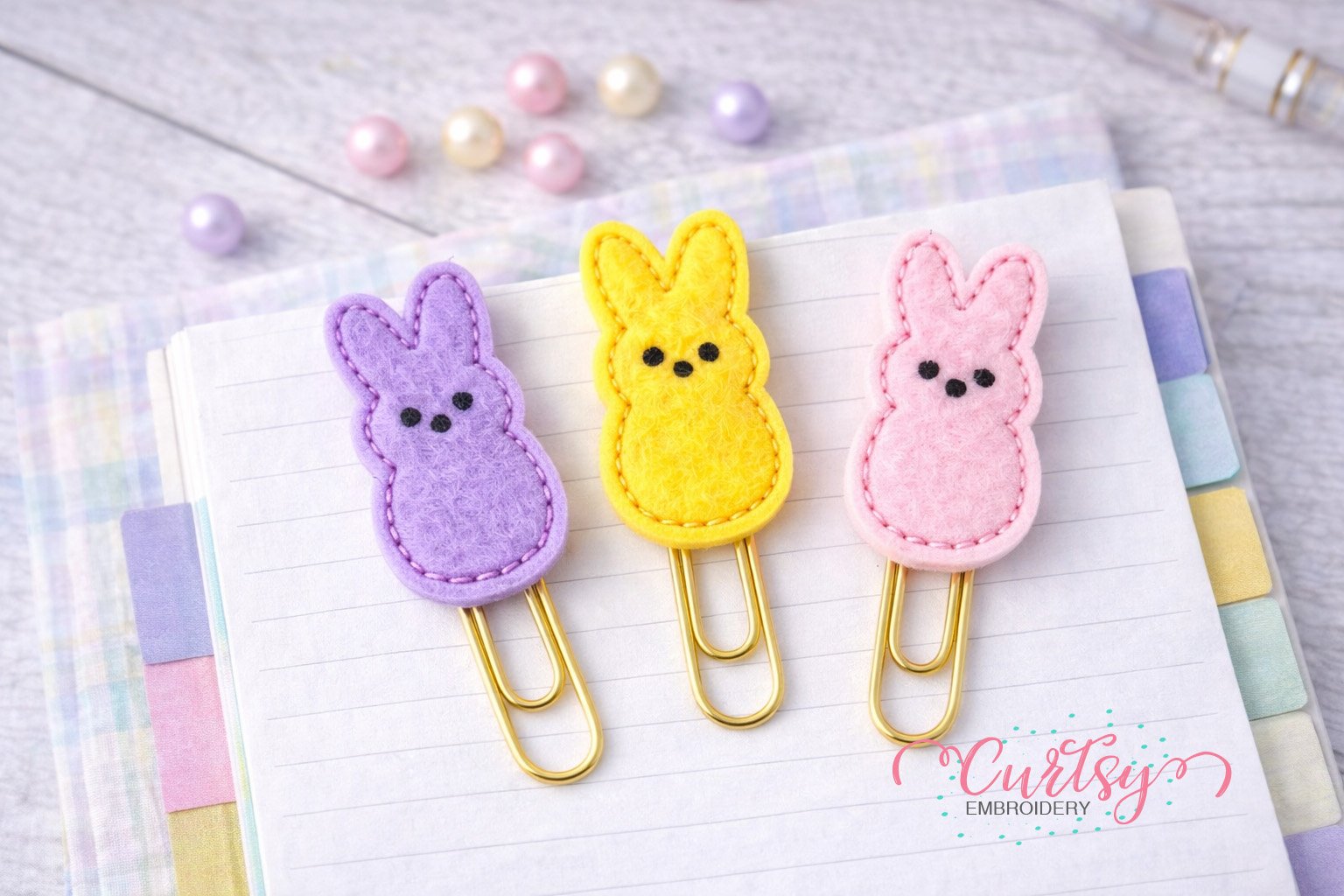 Peep Feltie Embrdoidery Design Logo 3